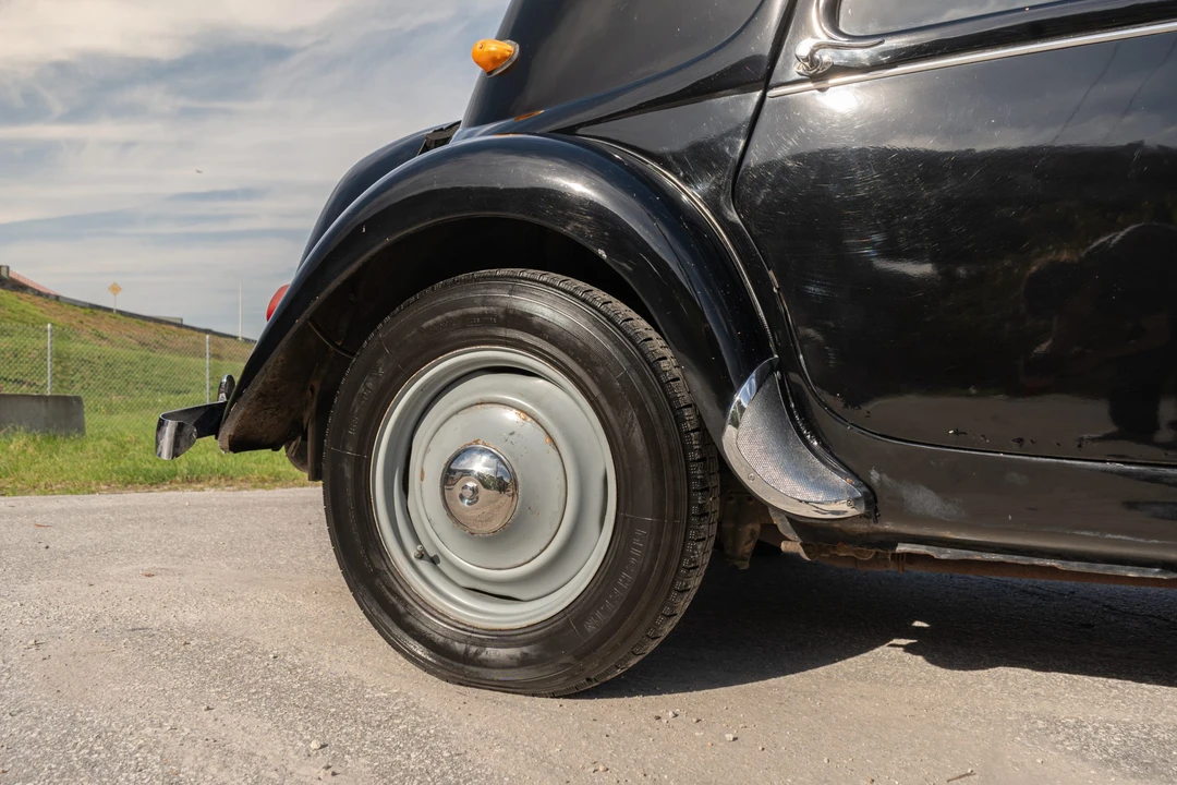 1956 Citroen Traction Avant - Image 24 of 31
