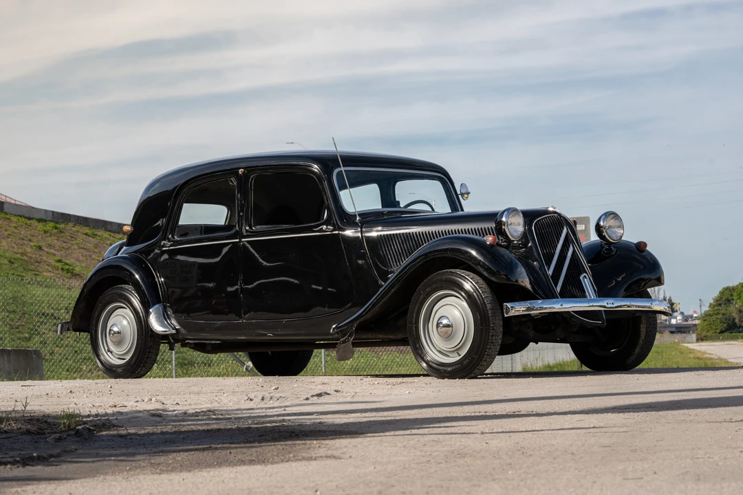 1956 Citroen Traction Avant - Image 7 of 31