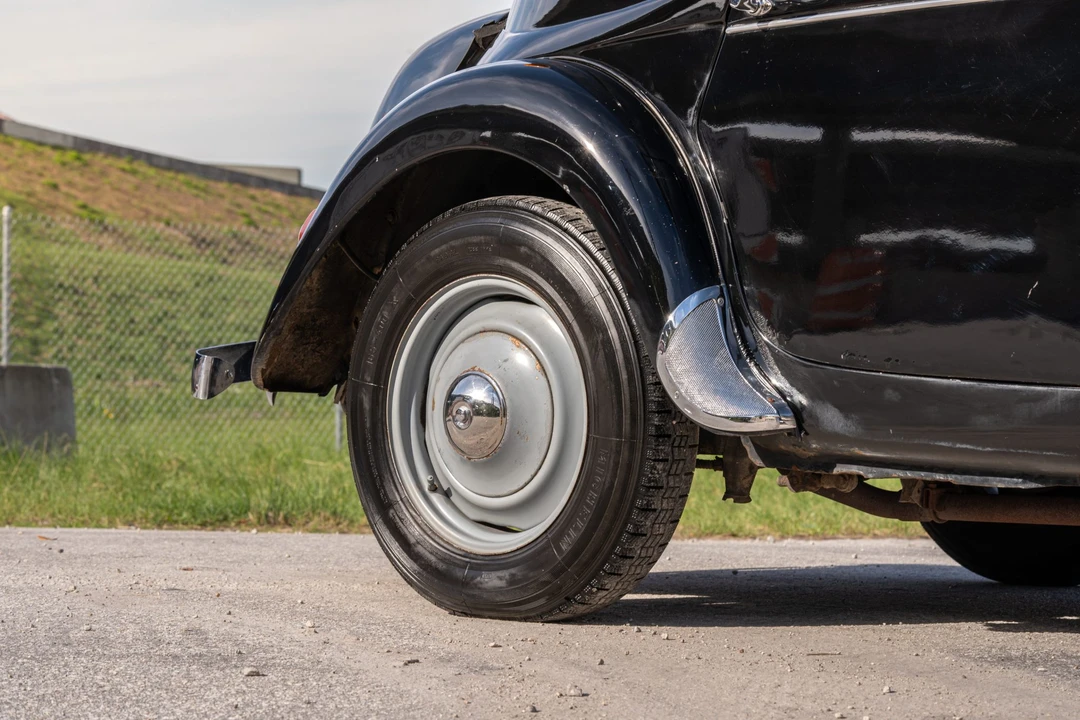1956 Citroen Traction Avant - Image 25 of 31