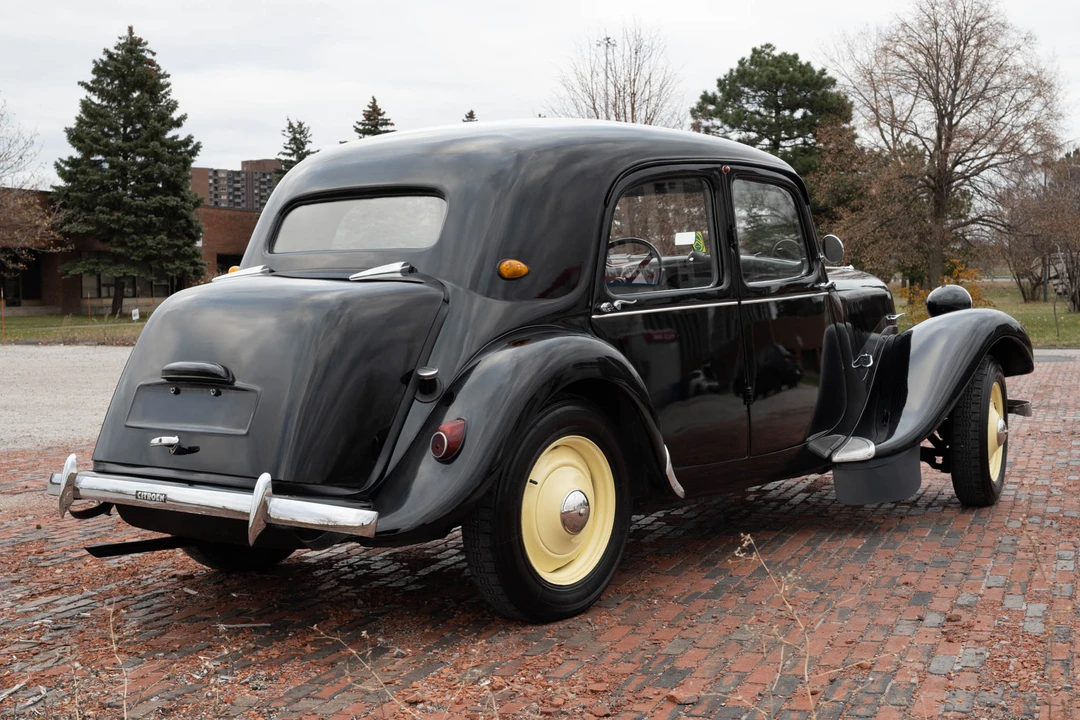 1956 Citroen Traction Avant - Image 16 of 31