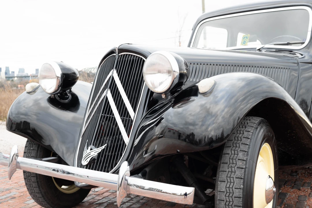 1956 Citroen Traction Avant - Image 24 of 31