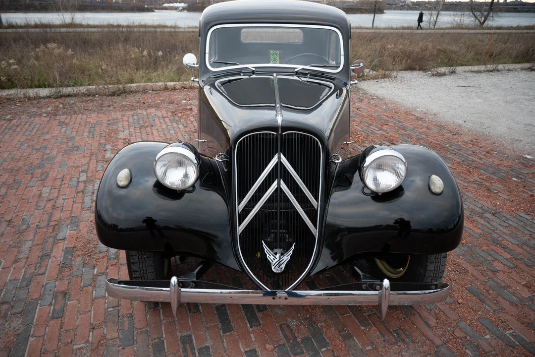 1956 Citroen Traction Avant - Image 9 of 31