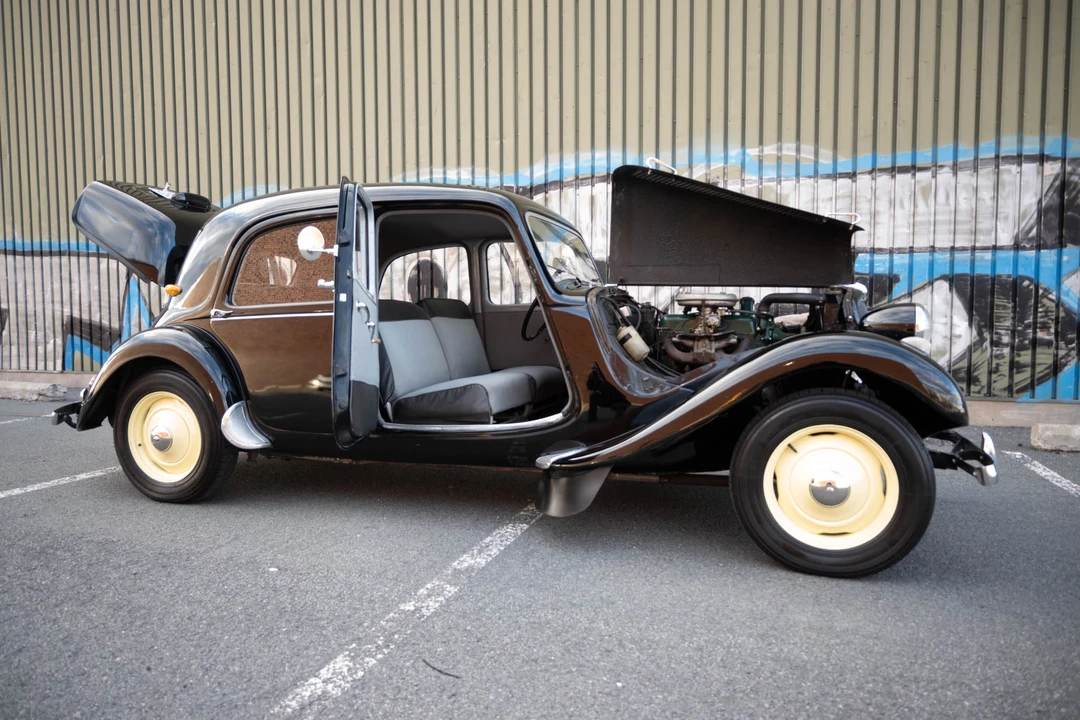 1956 Citroen Traction Avant - Image 22 of 31