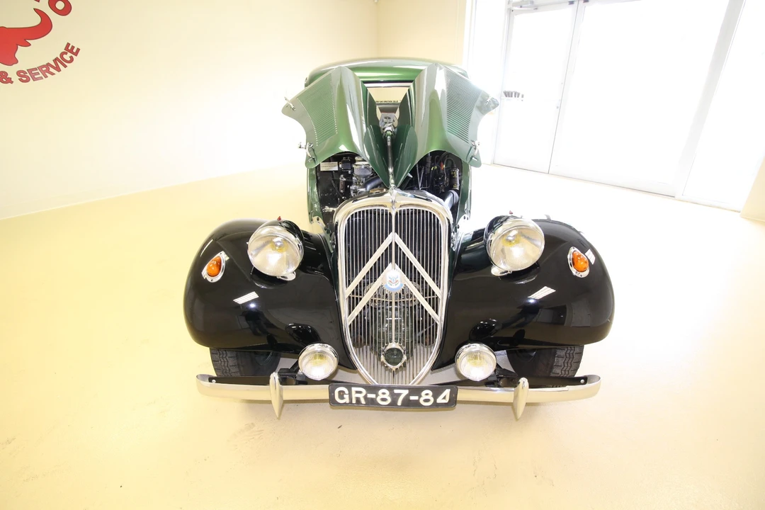 1956 Citroen Traction Avant - Image 22 of 31