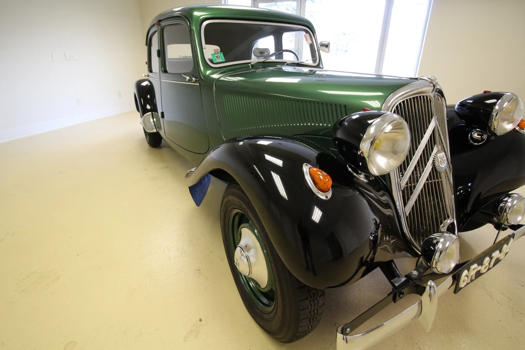 1956 Citroen Traction Avant - Image 24 of 31