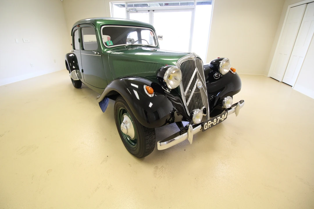 1956 Citroen Traction Avant - Image 19 of 31