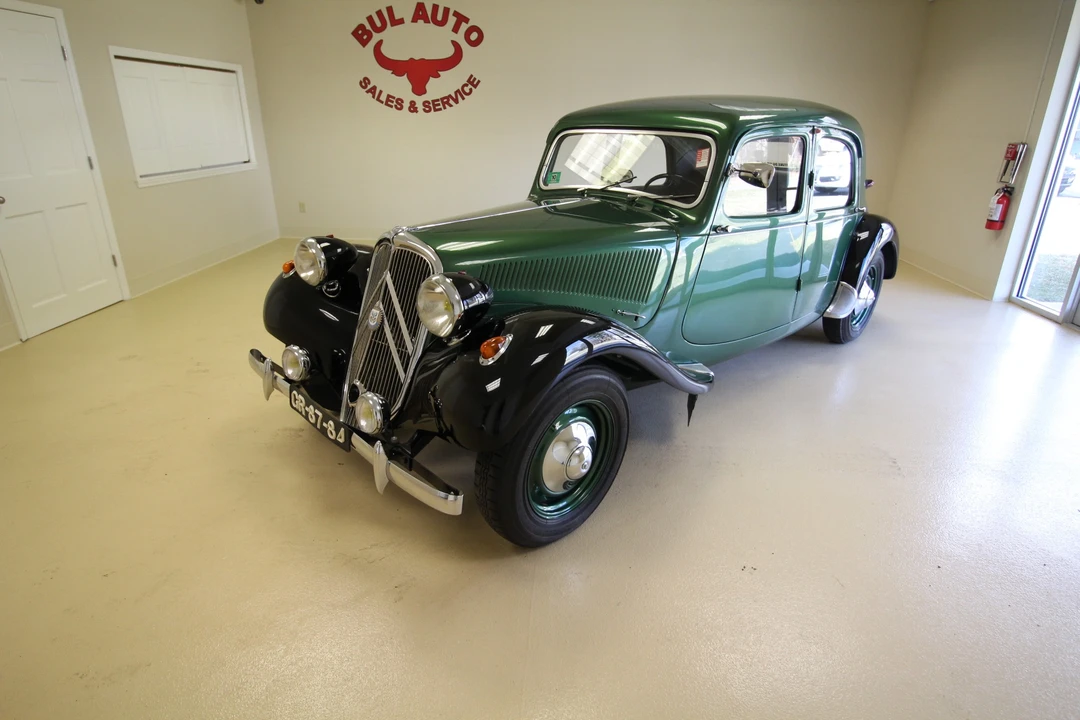 1956 Citroen Traction Avant - Image 6 of 31