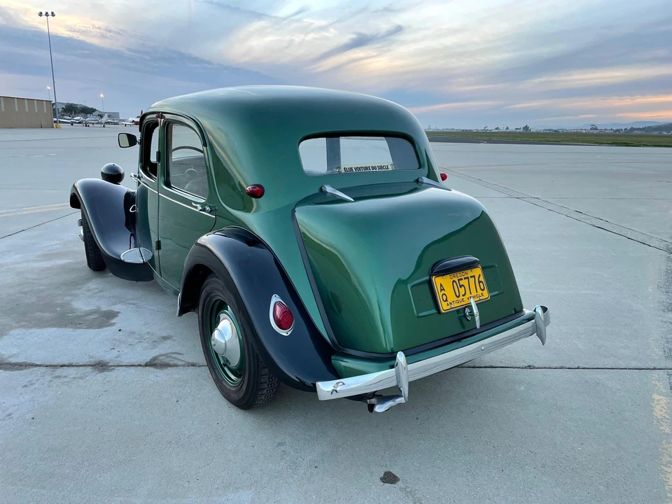 1956 Citroen Traction Avant - Image 8 of 31