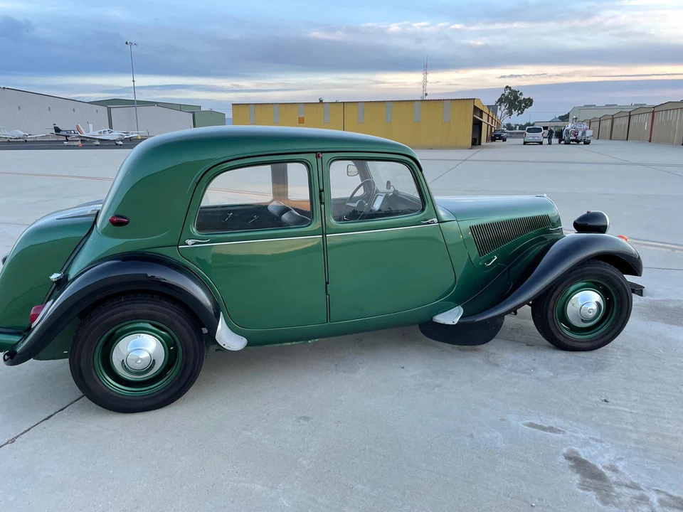 1956 Citroen Traction Avant - Image 12 of 31