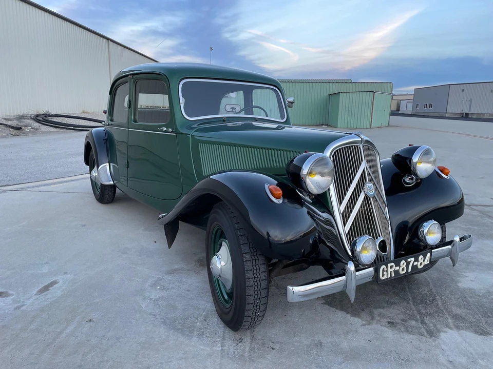 1956 Citroen Traction Avant - Image 14 of 31