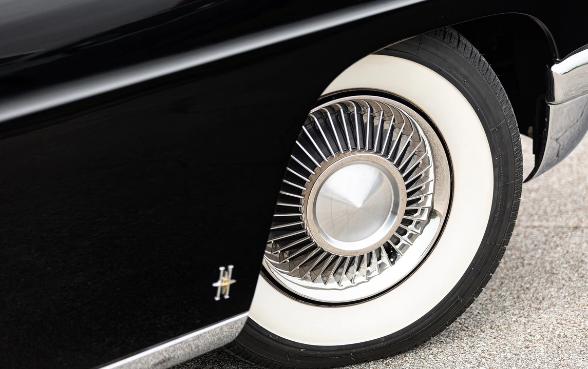 1956 Lincoln Continental Mark II - Image 12 of 15