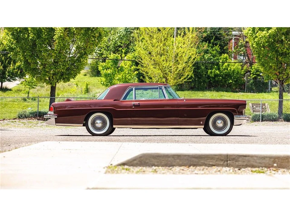 1956 Lincoln Continental Mark II - Image 23 of 31