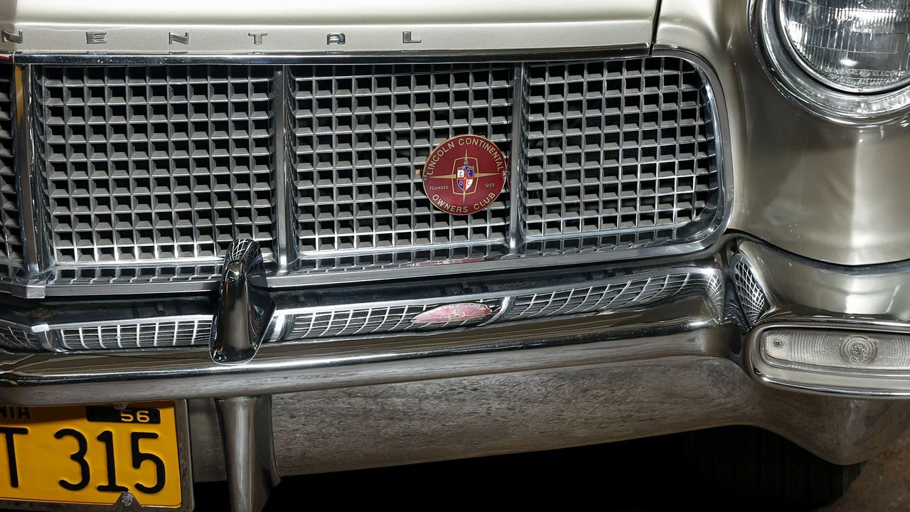 1956 Lincoln Continental Mark II - Image 14 of 31