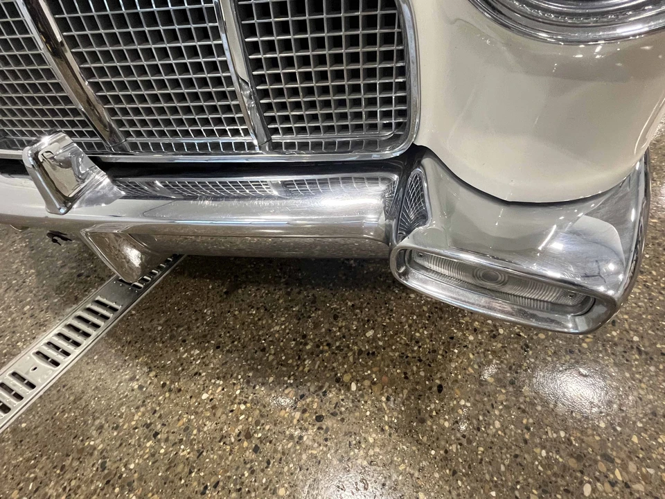 1956 Lincoln Continental Mark II - Image 15 of 31