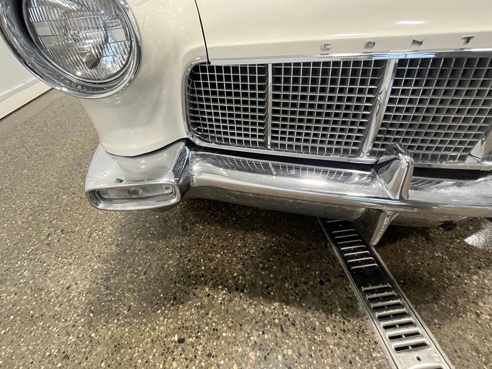 1956 Lincoln Continental Mark II - Image 16 of 31