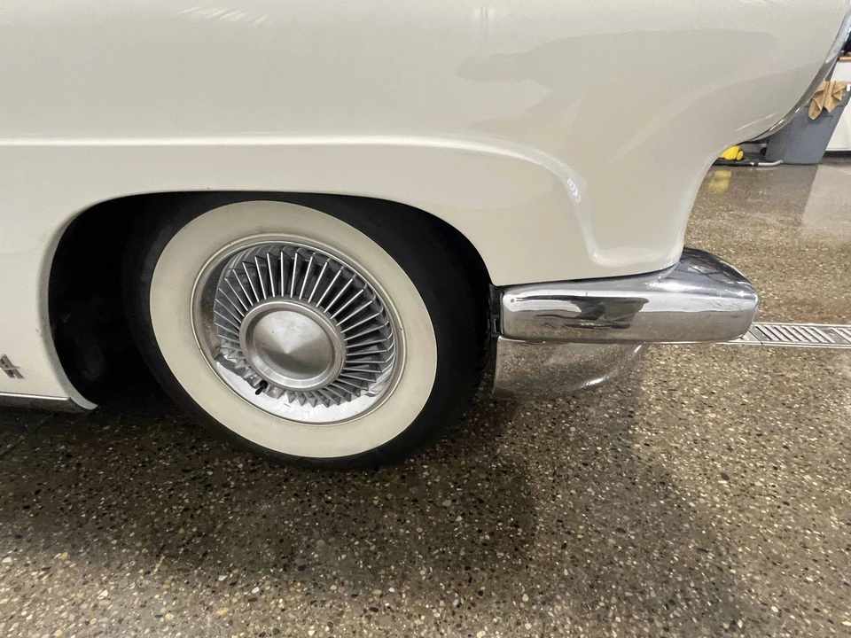 1956 Lincoln Continental Mark II - Image 17 of 31