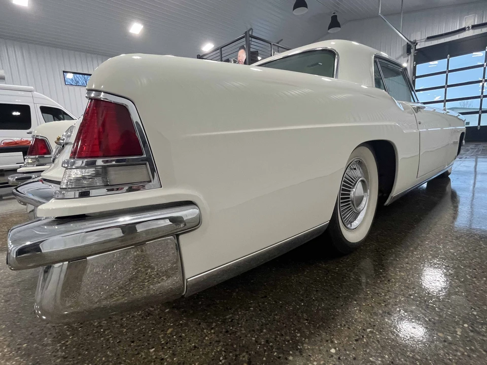 1956 Lincoln Continental Mark II - Image 22 of 31