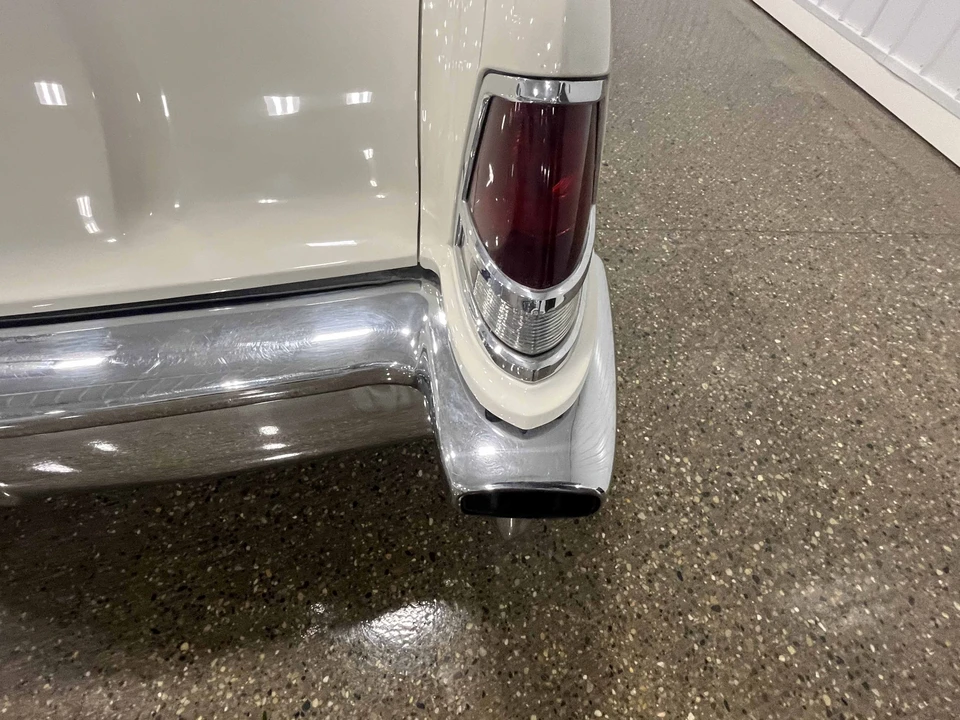 1956 Lincoln Continental Mark II - Image 24 of 31
