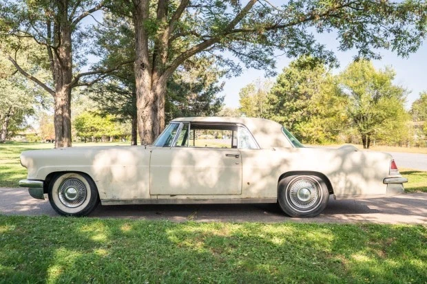 1956 Lincoln Continental Mark II - Image 4 of 8