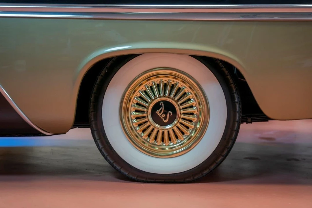 1956 DeSoto Firedome - Image 15 of 31