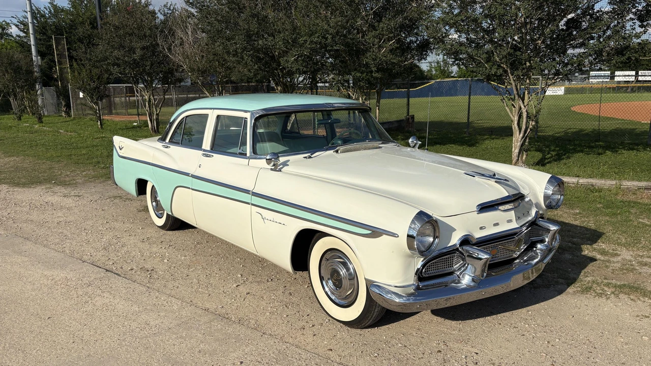 1956 DeSoto Firedome - Image 16 of 31