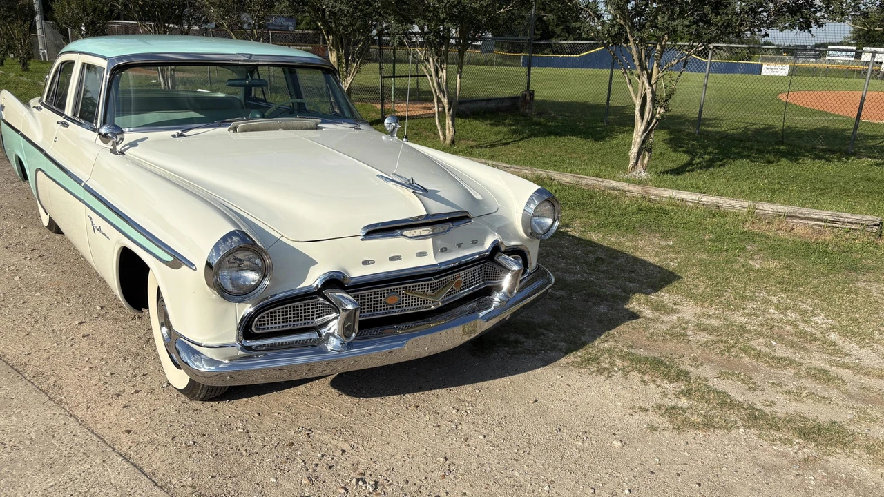 1956 DeSoto Firedome - Image 17 of 31