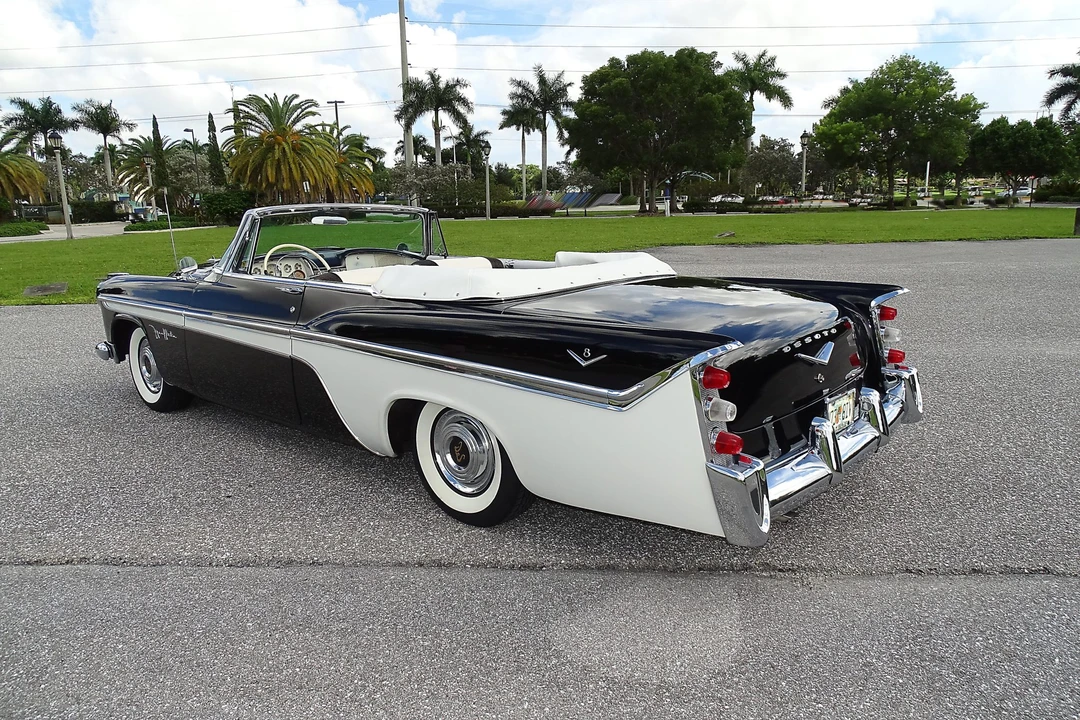 1956 DeSoto Fireflite - Image 19 of 31
