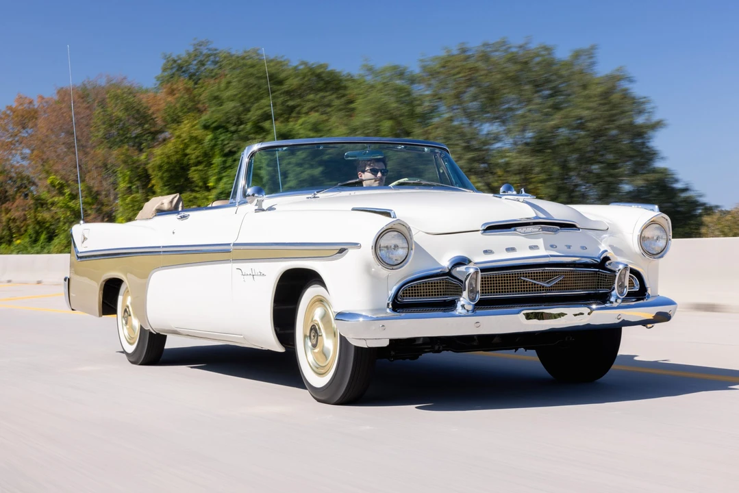 1956 DeSoto Fireflite - Image 2 of 31
