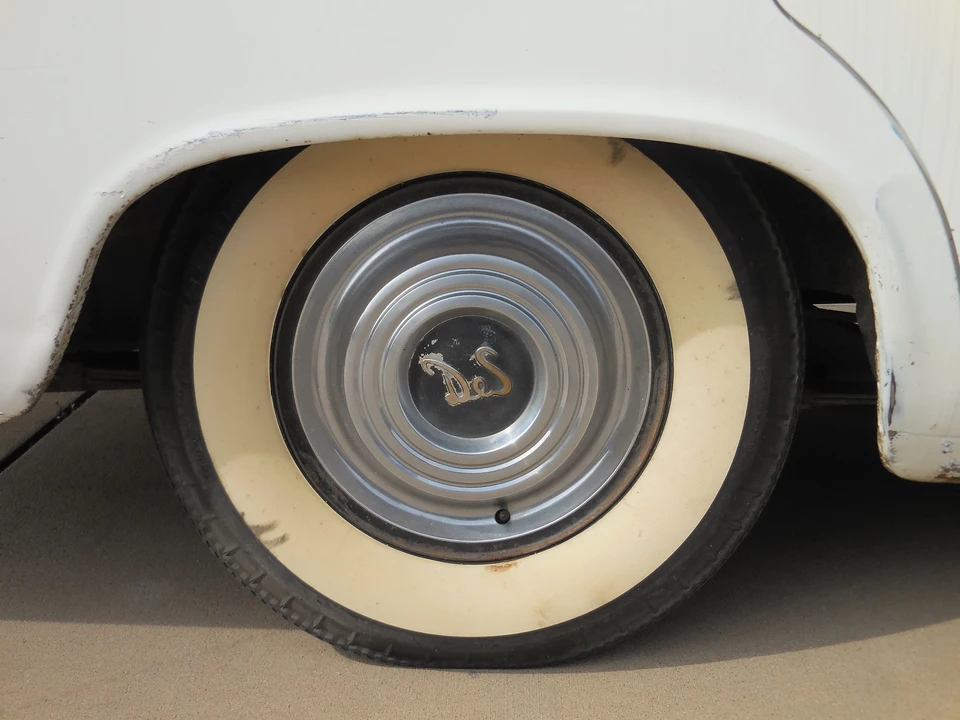 1956 DeSoto Firedome - Image 18 of 31