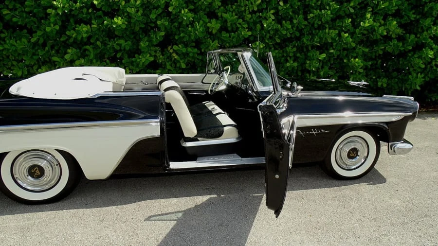 1956 DeSoto Fireflite - Image 5 of 12