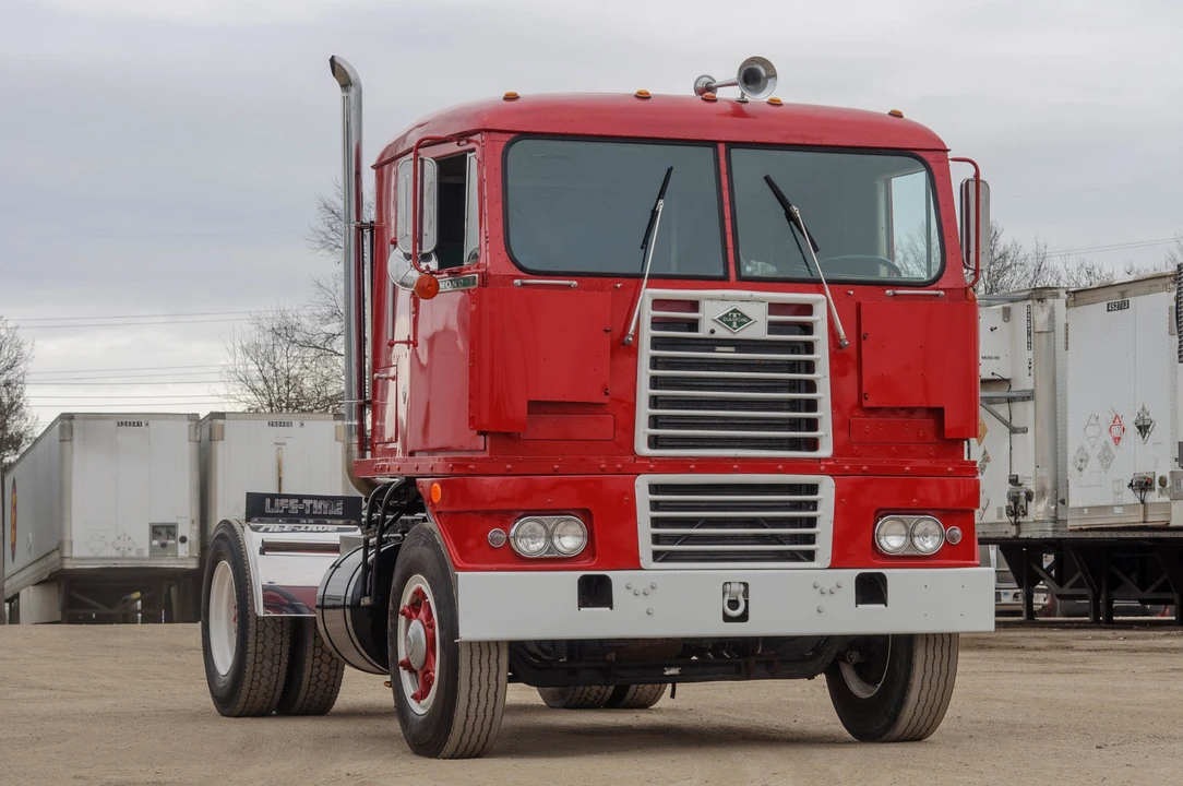 1956 Diamond T - Image 4 of 31