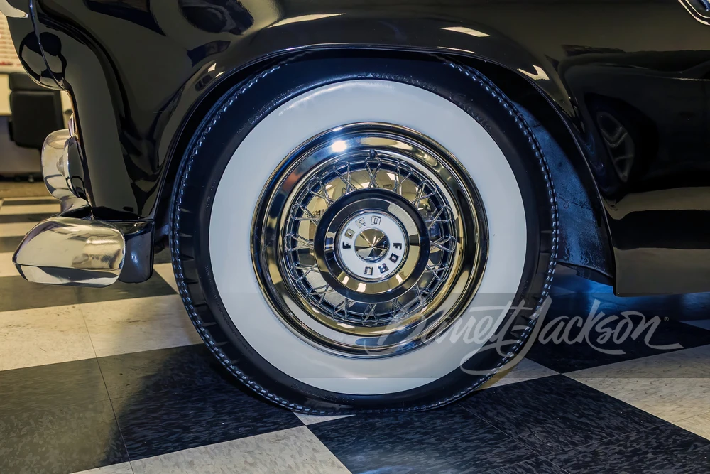 1956 Ford Thunderbird 1st Gen - Image 15 of 31