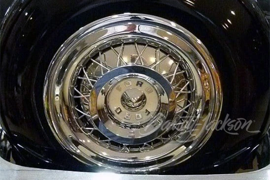 1956 Ford Thunderbird 1st Gen - Image 16 of 18