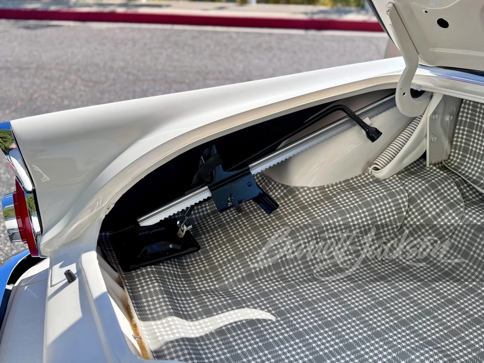 1956 Ford Thunderbird 1st Gen - Image 9 of 28