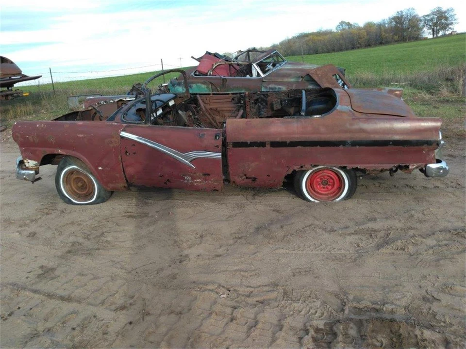 1956 Ford Fairlane 1st Gen - Image 5 of 15