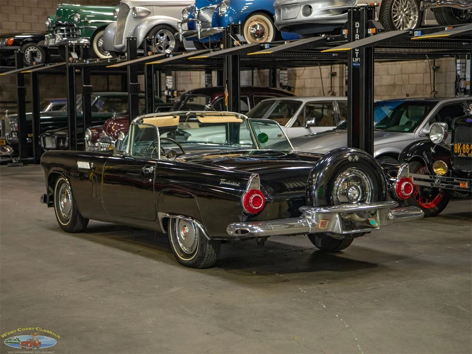 1956 Ford Fairlane 1st Gen - Image 21 of 31