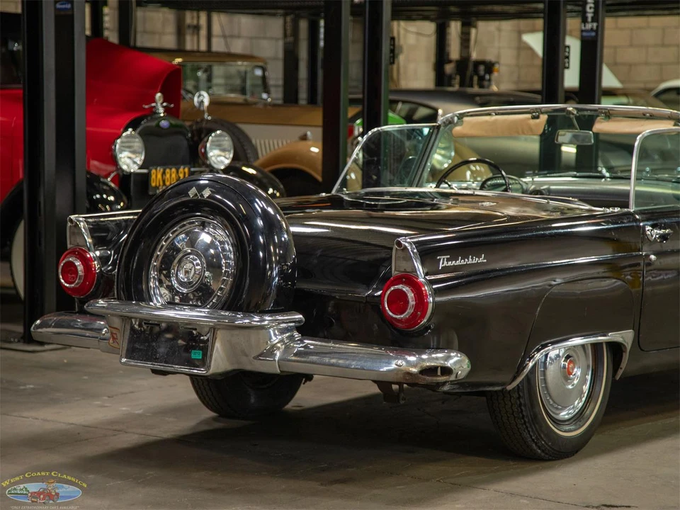 1956 Ford Fairlane 1st Gen - Image 25 of 31