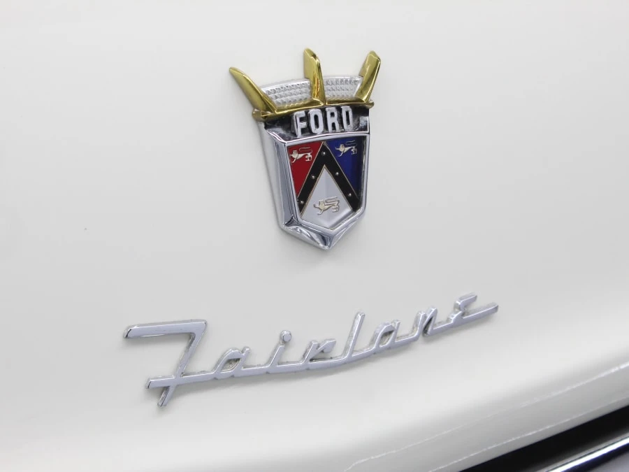 1956 Ford Crown Victoria - Image 20 of 31