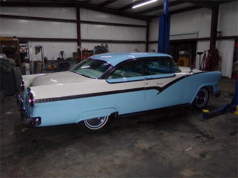 1956 Ford Crown Victoria - Image 4 of 12