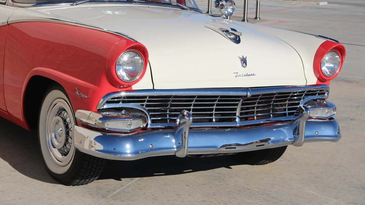 1956 Ford Crown Victoria - Image 20 of 31