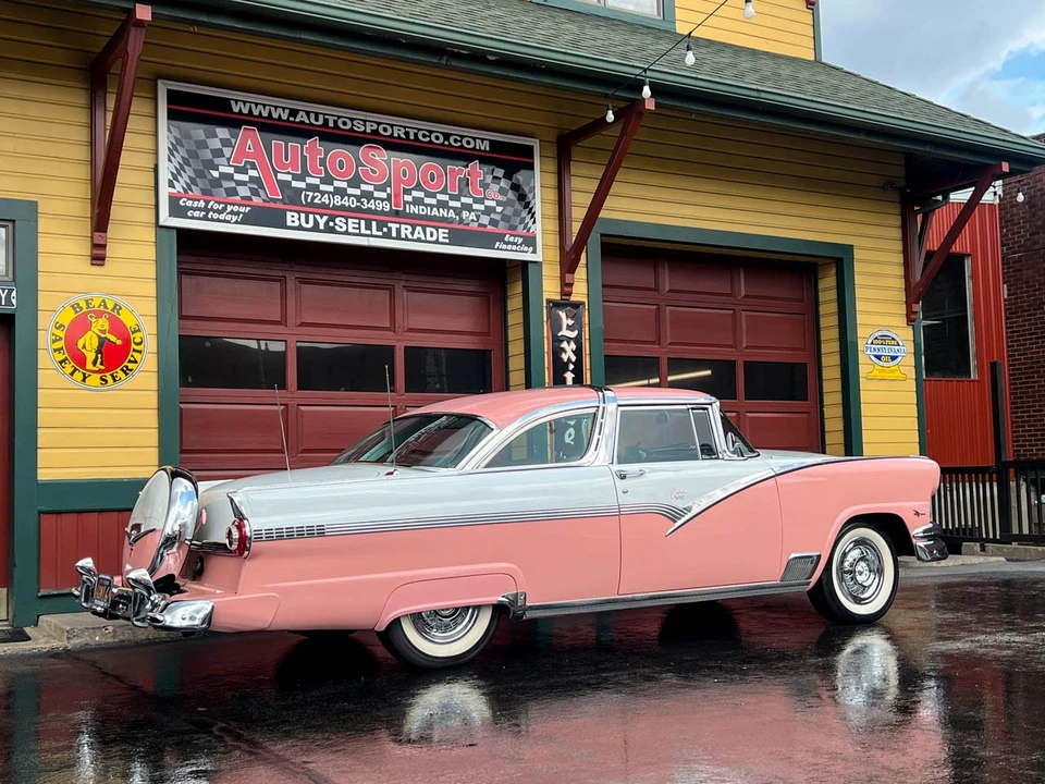 1956 Ford Crown Victoria - Image 4 of 12