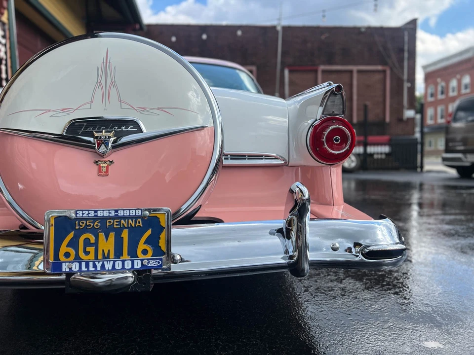 1956 Ford Crown Victoria - Image 10 of 12