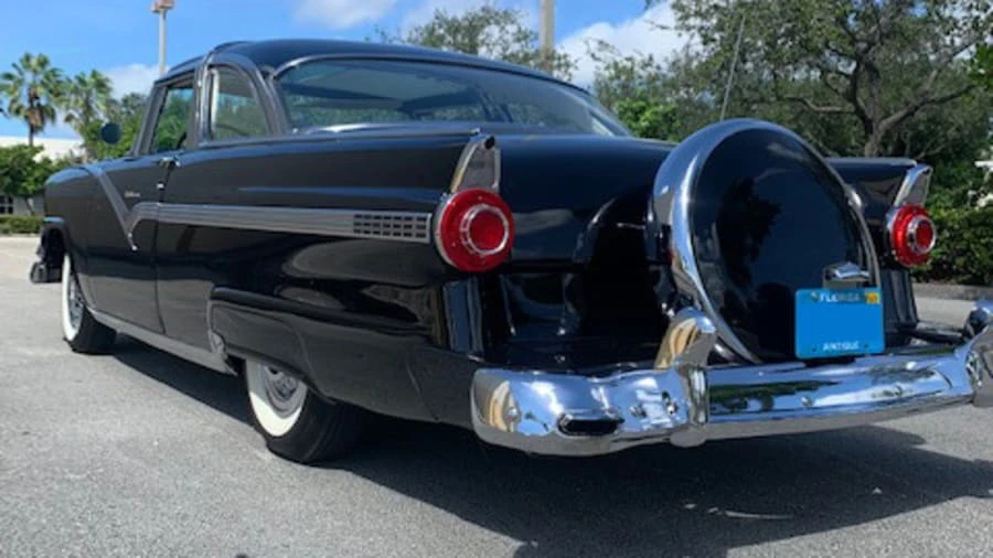 1956 Ford Fairlane 1st Gen - Image 19 of 21