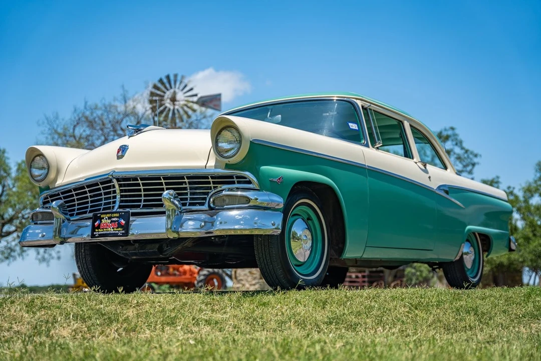 1956 Ford Customline - Image 13 of 21