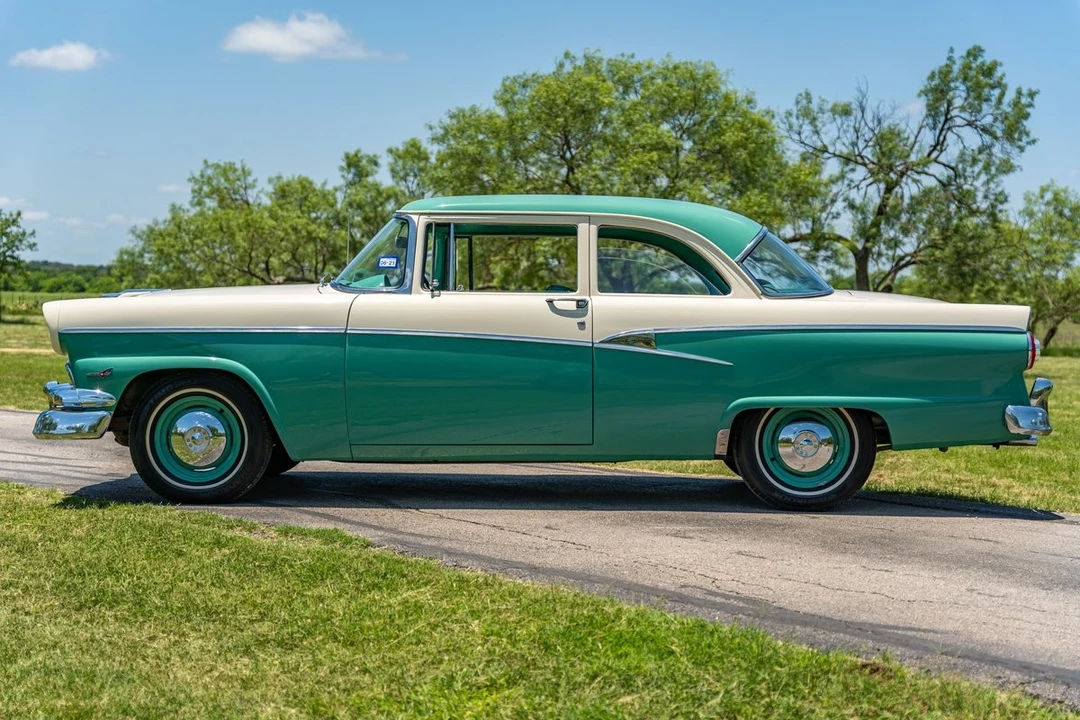 1956 Ford Customline - Image 14 of 21