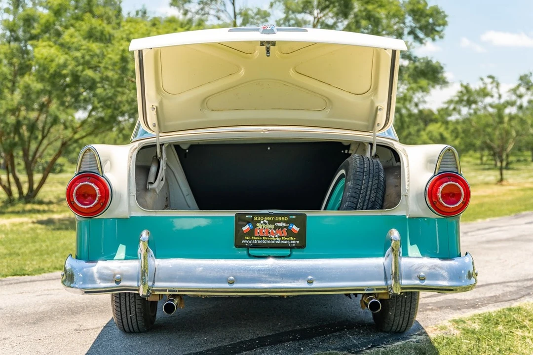 1956 Ford Customline - Image 4 of 21