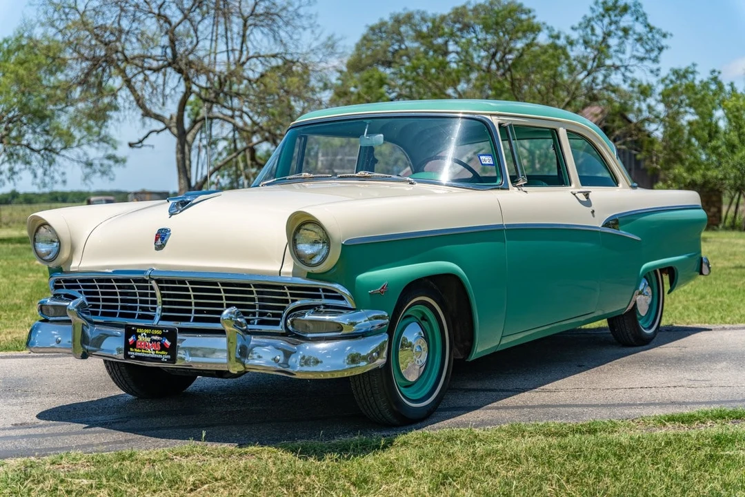 1956 Ford Customline - Image 12 of 21