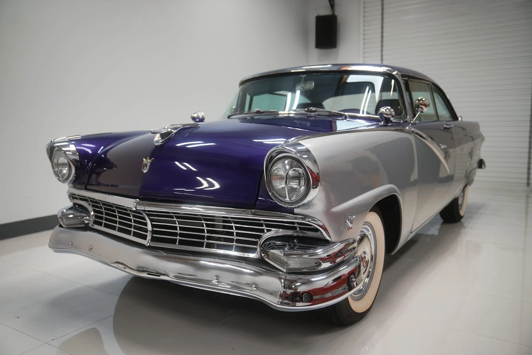 1956 Ford Customline - Image 2 of 31