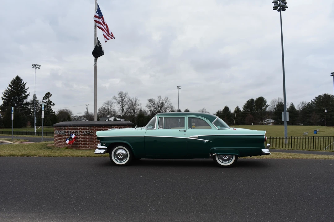 1956 Ford Customline - Image 10 of 31