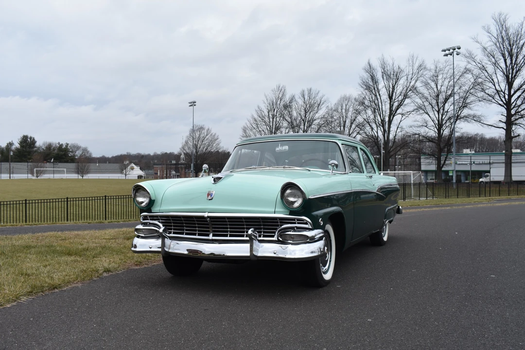 1956 Ford Customline - Image 3 of 31